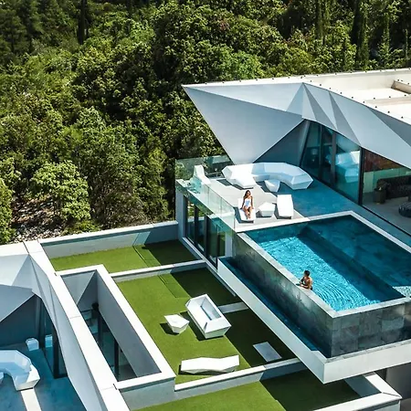 Sleeps 10 With Pool Air Con And Wifi *